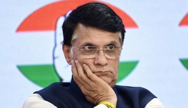 ‘पवन खेड़ा के पास दो-दो वोटर कार्ड’, राहुल गांधी के वोट चोरी के आरोप पर BJP ने कांग्रेस को घेरा