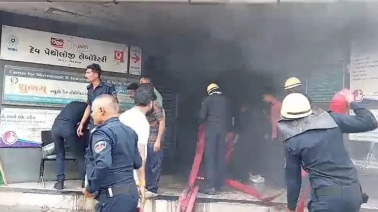 Gujarat-Bhavnagar-Hospital-Complex-Fire