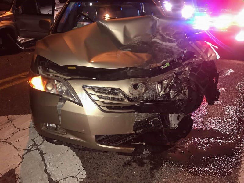 car-crash-accident-intersection-street-damaged-automobiles-collision-jackrabbit-trail-buckeye-city-arizona-usa-156966015