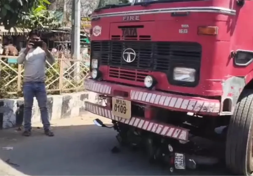 bike-came-under-fire-engine