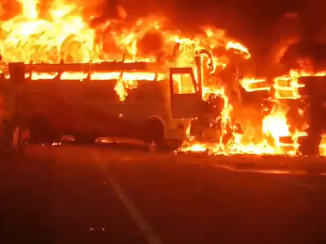 bus-fire-