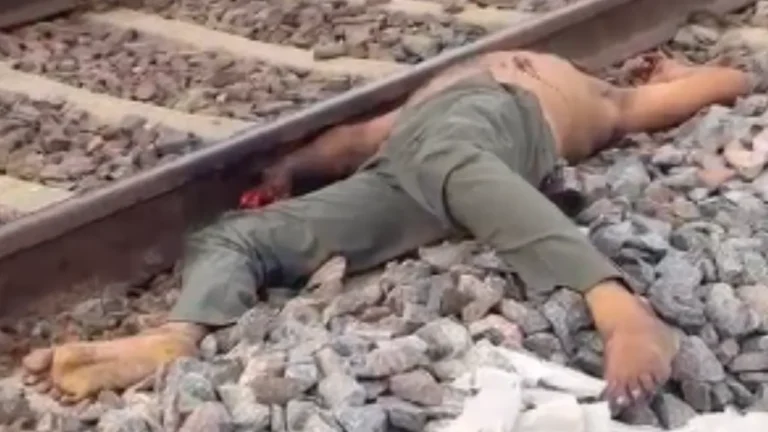 the-young-man-committed-suicide-by-getting-hit-by-a-train